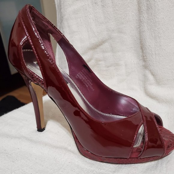 Adorable Pumps - Picture 3 of 5